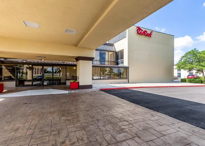 Red Roof Inn Plus & Suites - Iah Airport Sw