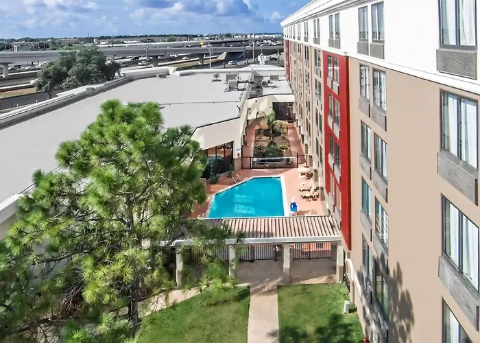 Golf hotels Wyndham Houston Sugarland