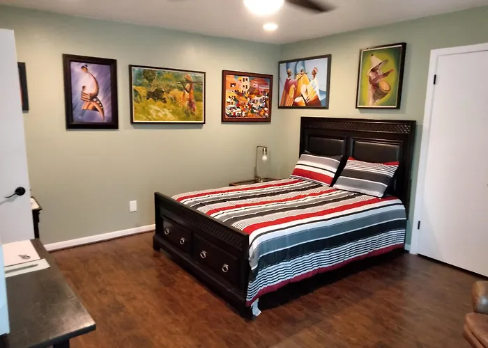 B&B only: The Art Abbey Bed & Breakfast