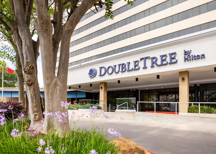 Hotel with view: Doubletree By Hilton Houston Medical Center Hotel & Suites