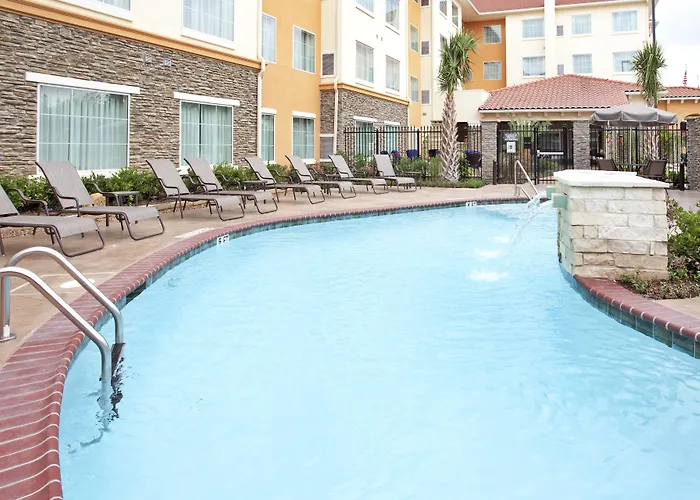 Pet Friendly hotel: Residence Inn By Marriott Houston I-10 West/Park Row